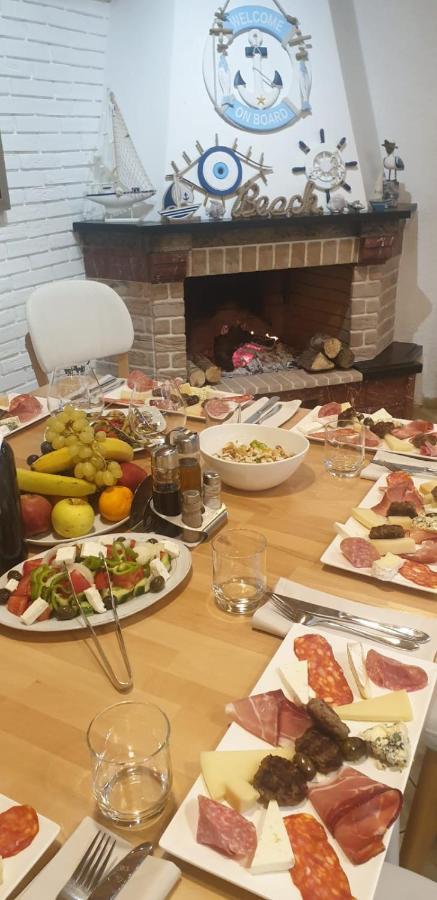 Hotel Dollari Kryemëdhej Buitenkant foto